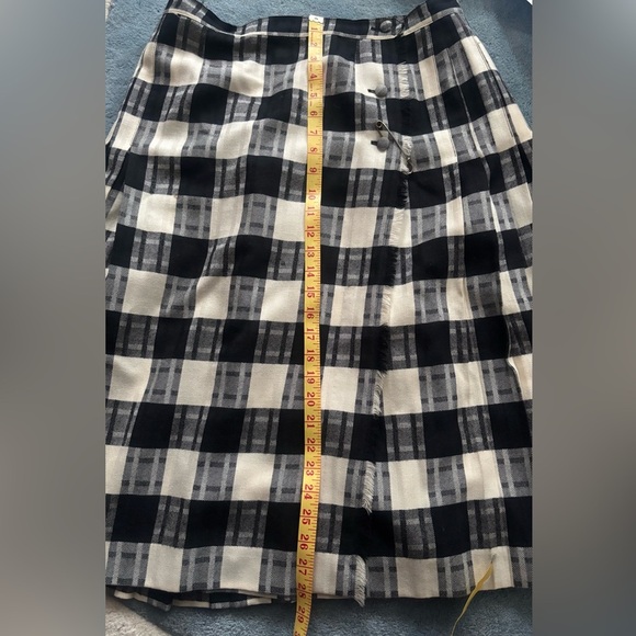 Vintage Tartan Black and White Knee-Length A-Line Kilt Skirt with Pleats - Picture 6 of 7